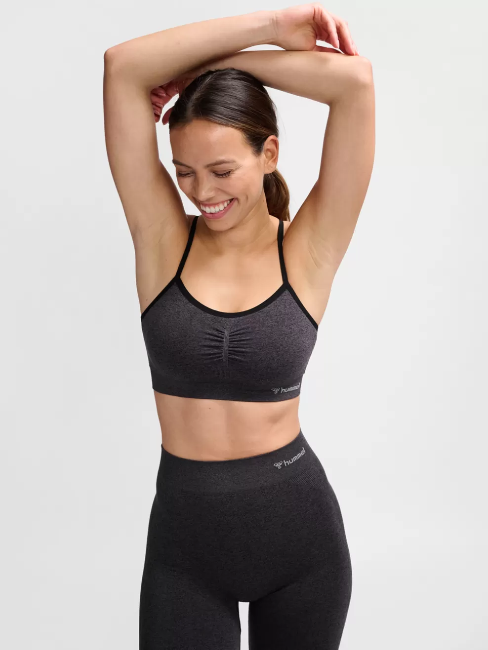 hmlCI SEAMLESS SCRUNCH SPORTS BRA*hummel Best