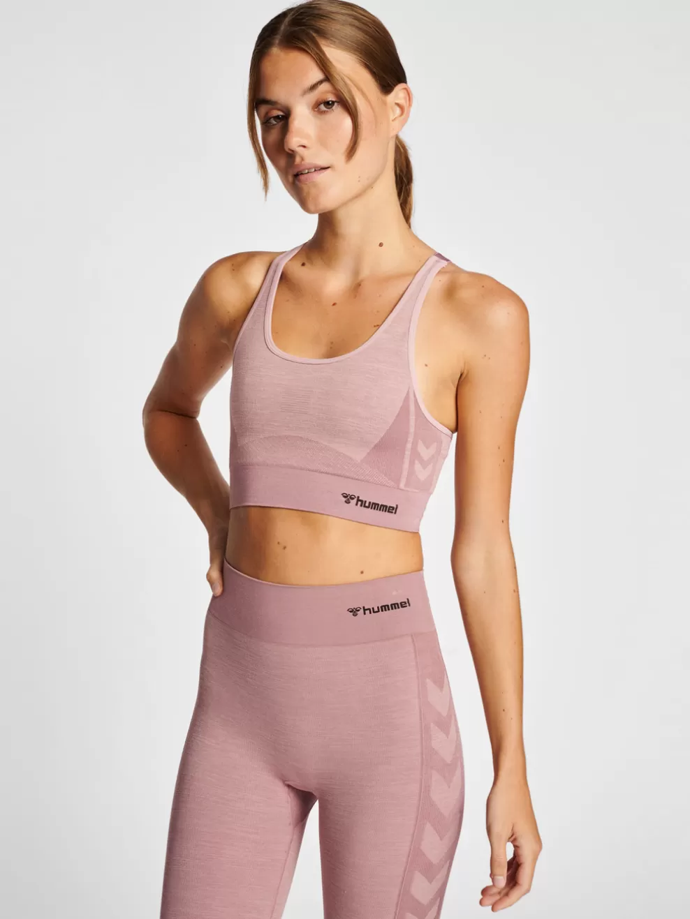 hmlCLEA SEAMLESS SPORTS TOP*hummel Best Sale