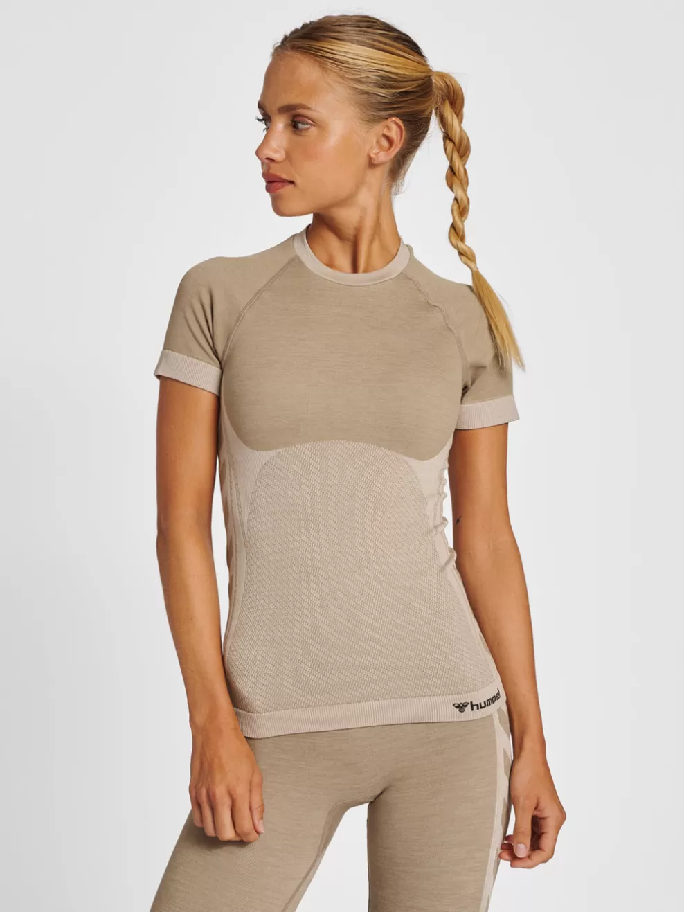 hmlCLEA SEAMLESS TIGHT T-SHIRT*hummel Best Sale