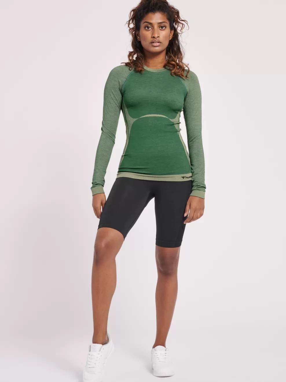 hmlCLEA SEAMLESS TIGHT T-SHIRT L/S*hummel Clearance