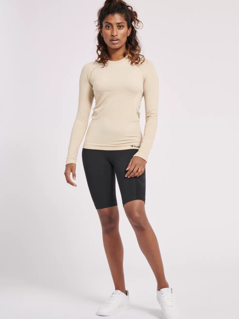 hmlCLEA SEAMLESS TIGHT T-SHIRT L/S*hummel Flash Sale