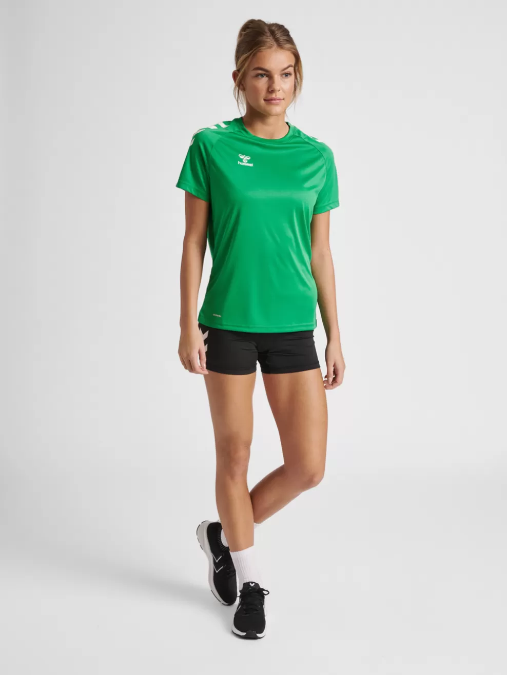 hmlCORE XK CORE POLY TEE S/S WOMAN*hummel Hot