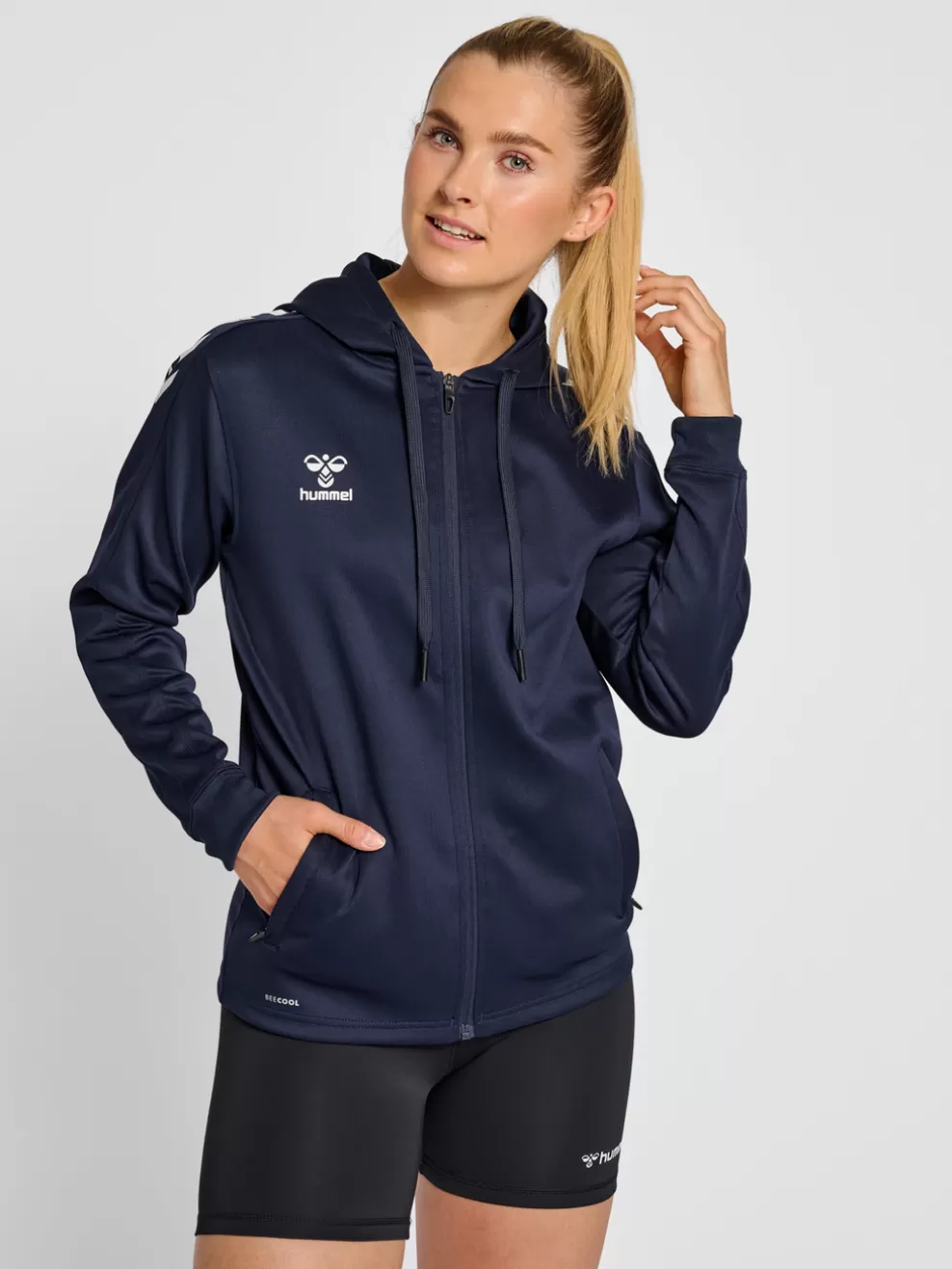 hmlCORE XK POLY ZIP HOOD SWEAT WOMA*hummel Best