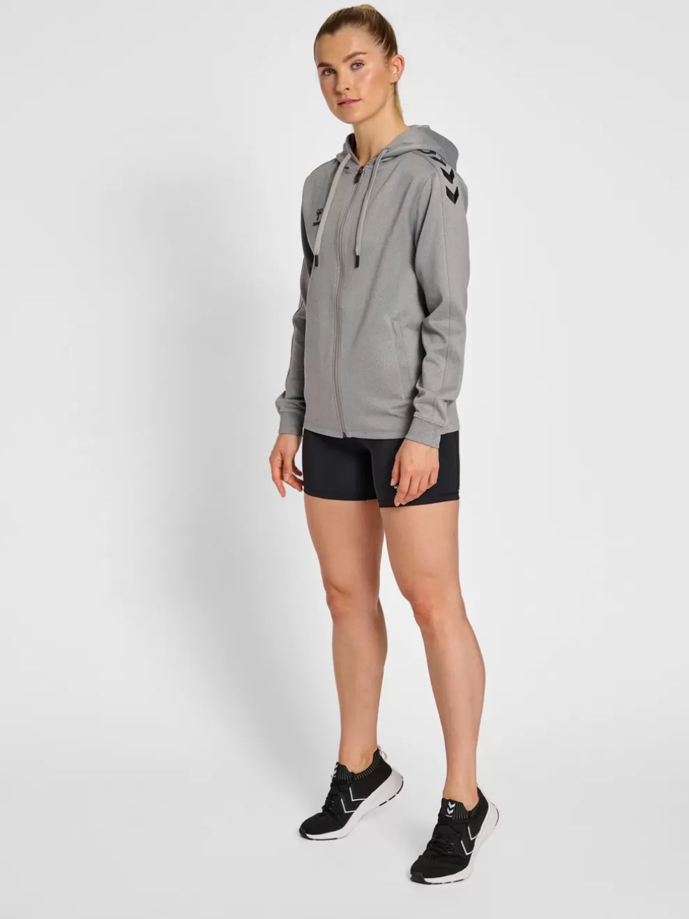 hmlCORE XK POLY ZIP HOOD SWEAT WOMA*hummel Online