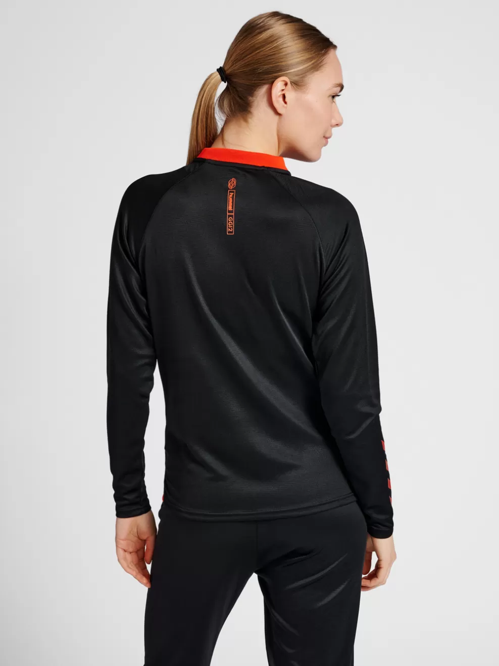 hmlGG12 ACTION HALF ZIP SWEAT WOMAN*hummel Online