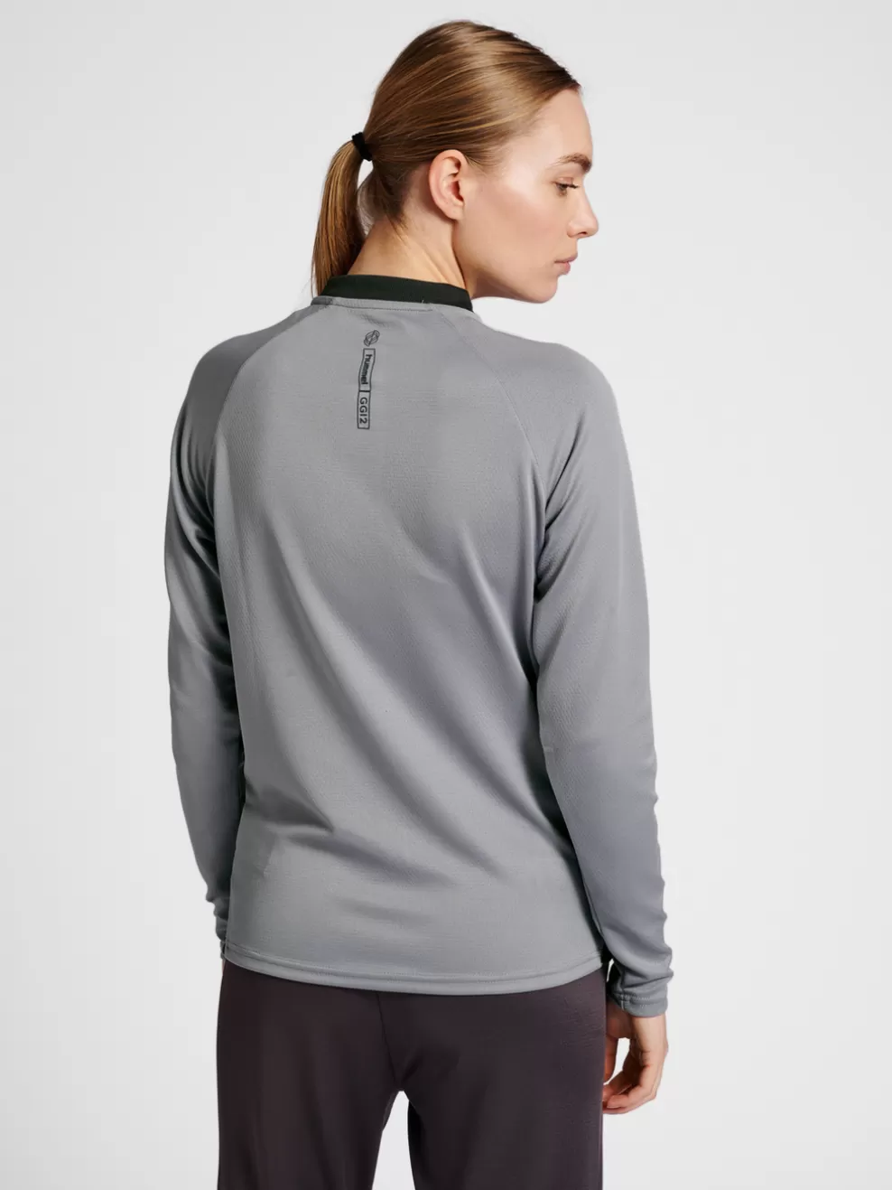 hmlGG12 ACTION HALF ZIP SWEAT WOMAN*hummel Online