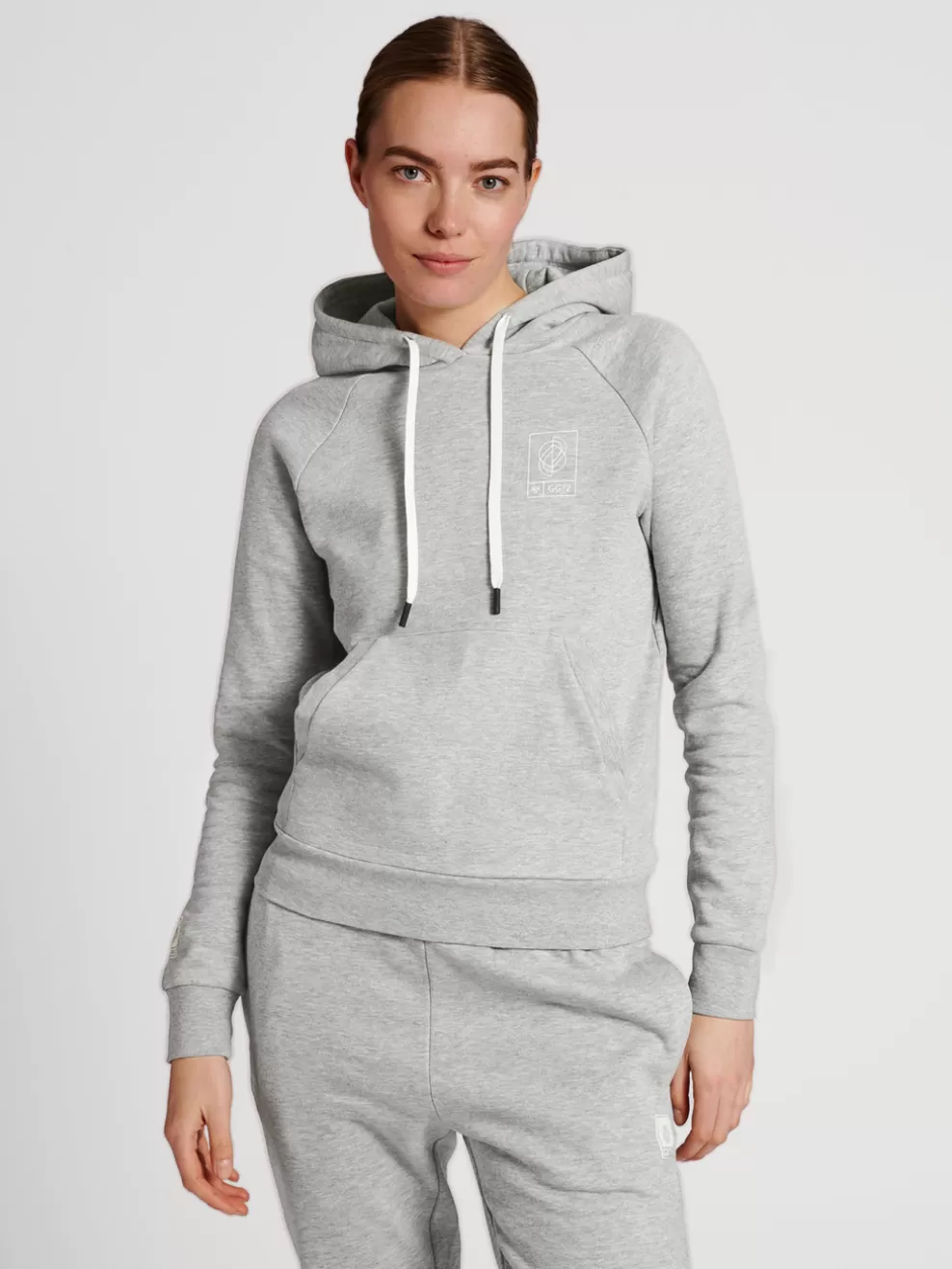 hmlGG12 SWEAT HOODIE WOMAN*hummel Shop