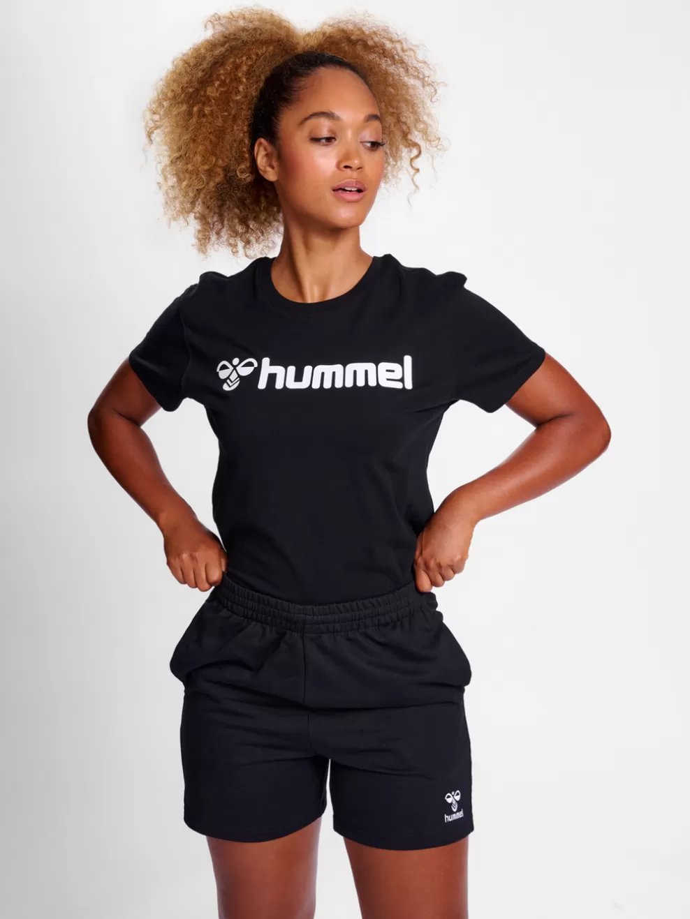 hmlGO 2.0 LOGO T-SHIRT S/S WOMAN*hummel Online