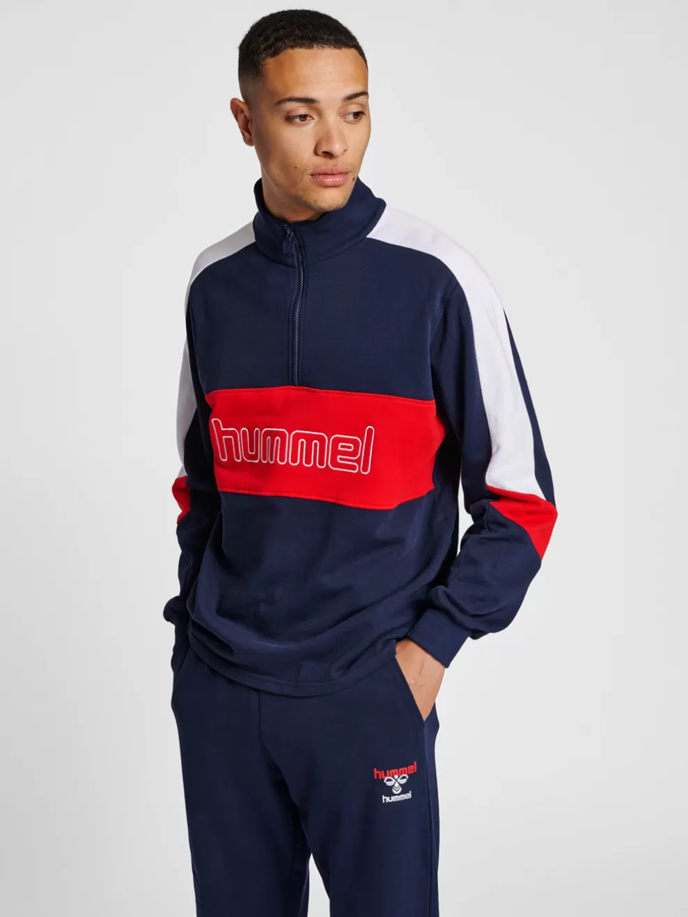 hmlIC CLAUDE HALF ZIP SWEATSHIRT*hummel Fashion