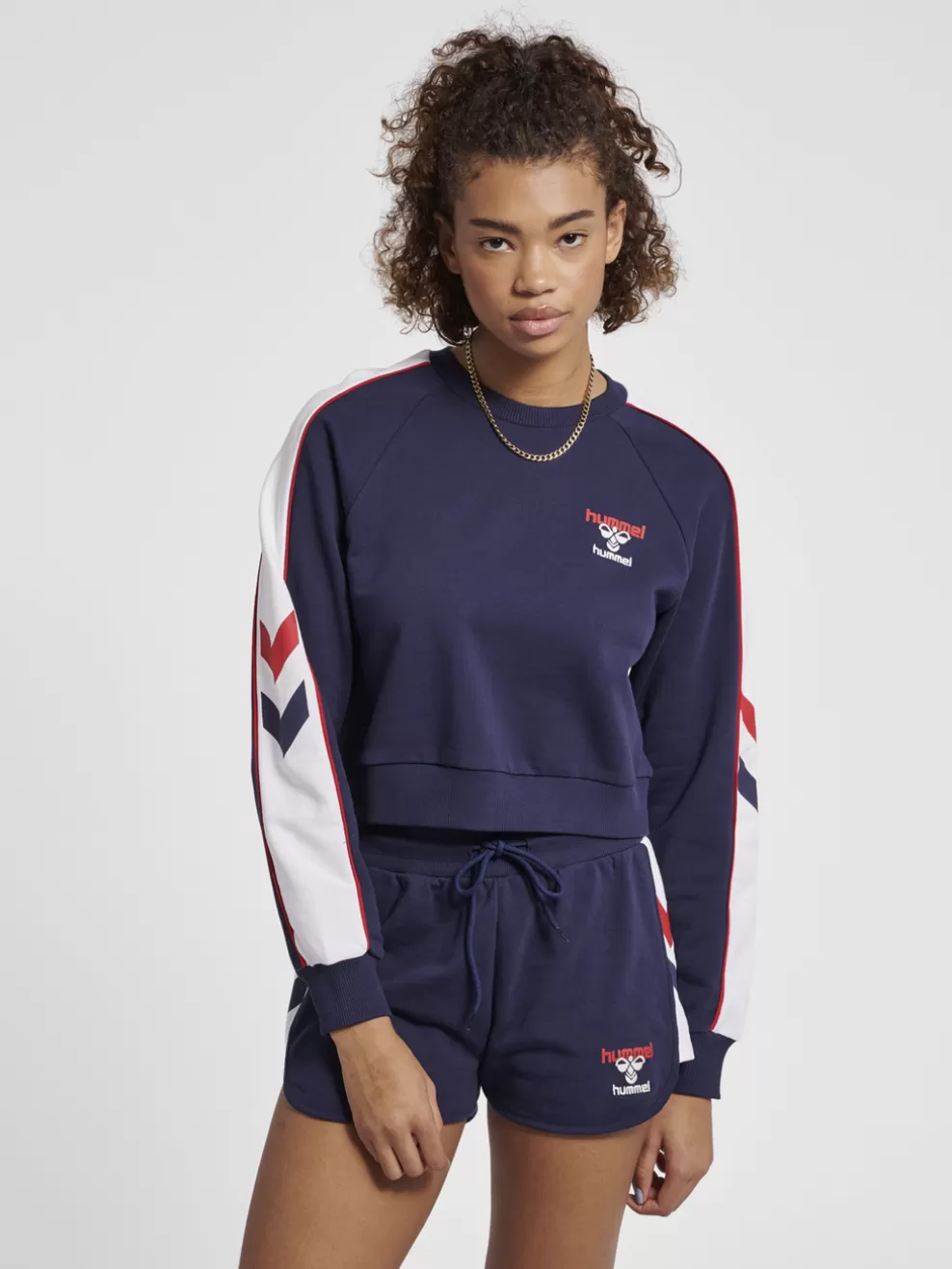 hmlIC DURBAN WOMAN CROP SWEATSHIRT*hummel Clearance