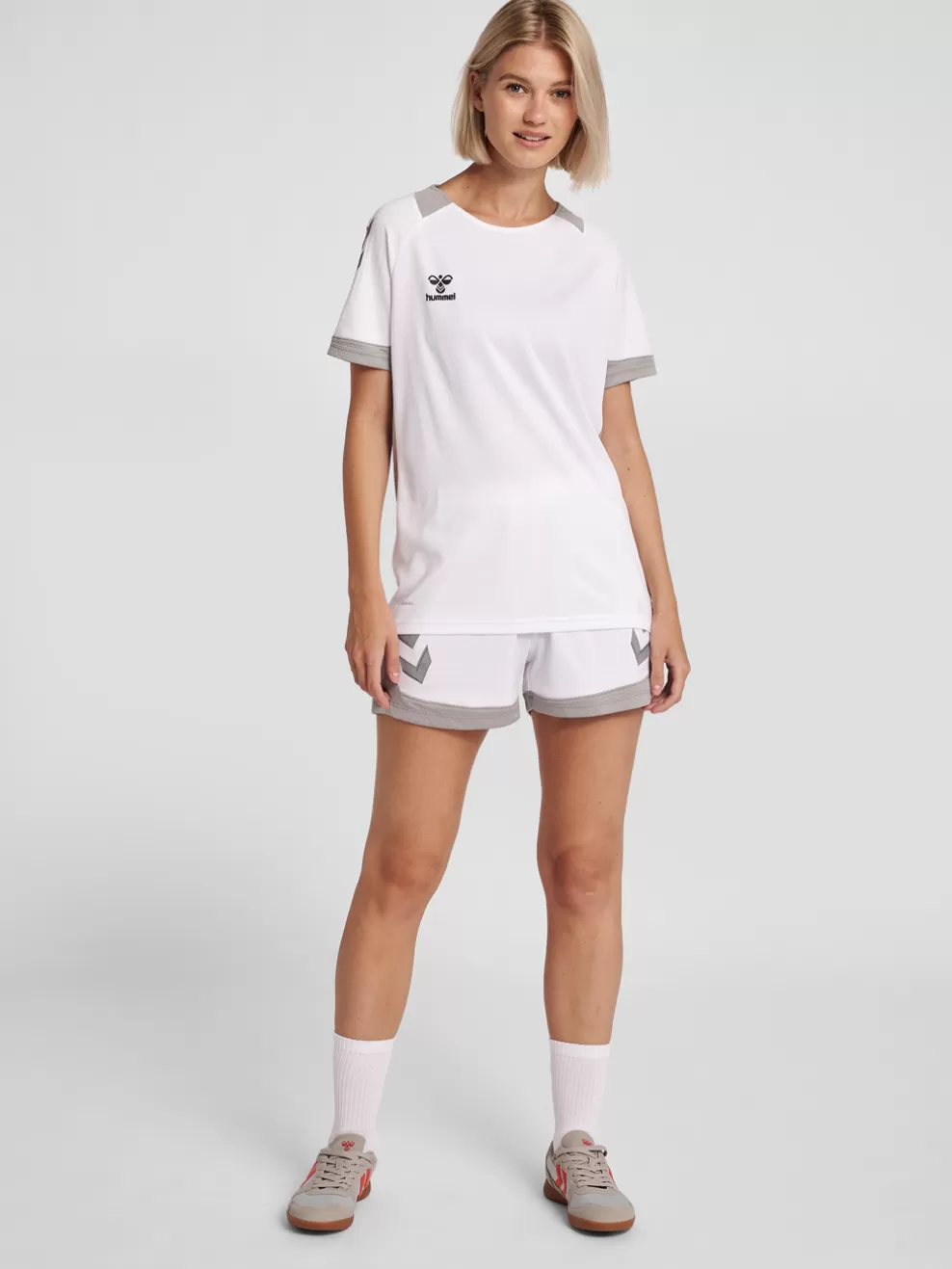 hmlLEAD WOMENS S/S POLY JERSEY*hummel Clearance