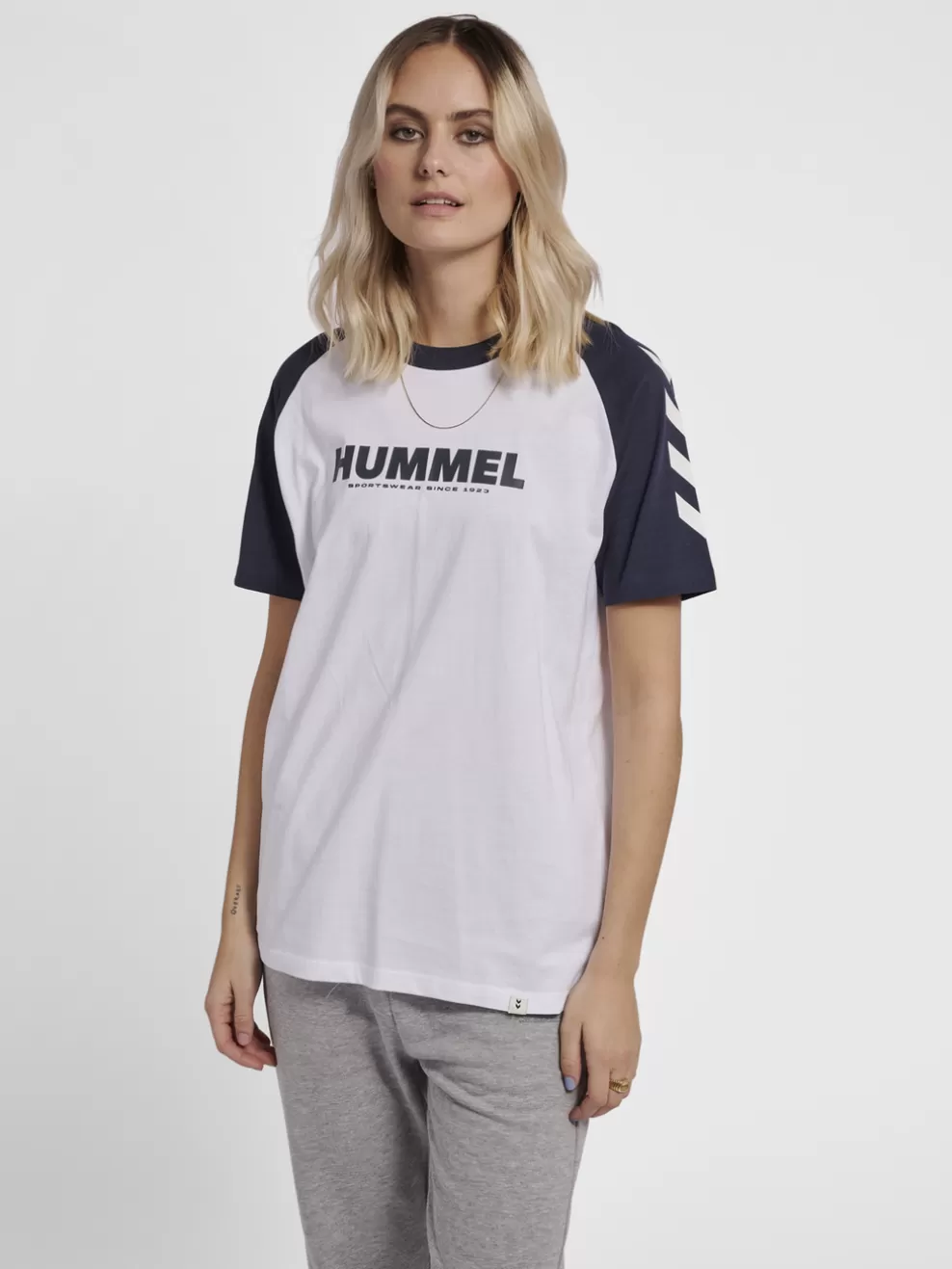 hmlLEGACY BLOCKED T-SHIRT*hummel Online