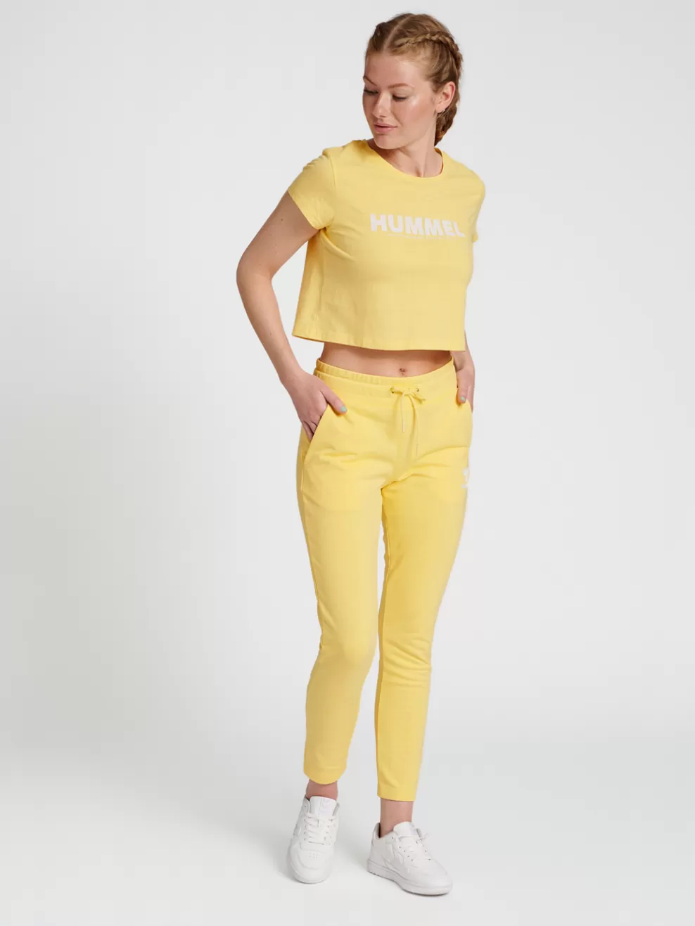 hmlLEGACY WOMAN CROPPED T-SHIRT*hummel Shop