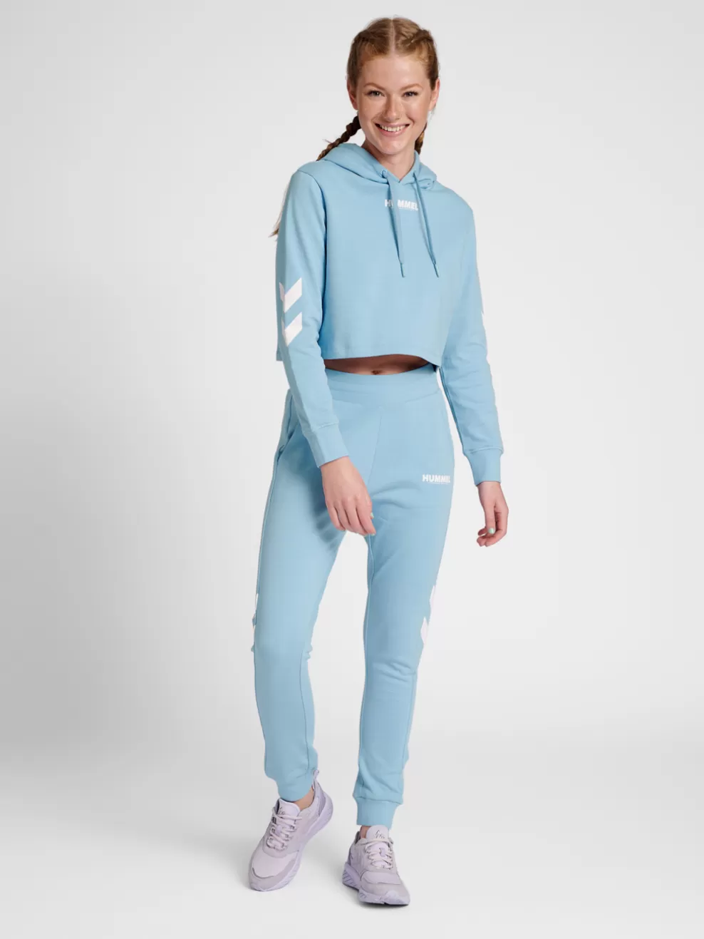 hmlLEGACY WOMAN TAPERED PANTS*hummel Shop