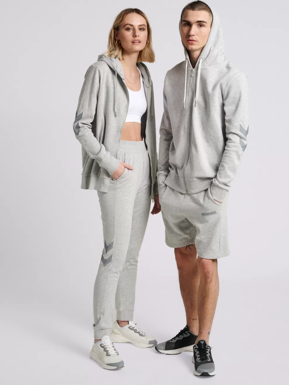 hmlLEGACY ZIP HOODIE*hummel Store