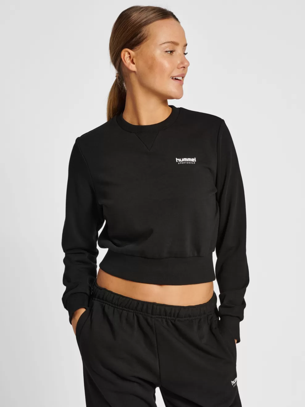 hmlLGC SHAI SHORT SWEATSHIRT*hummel Hot