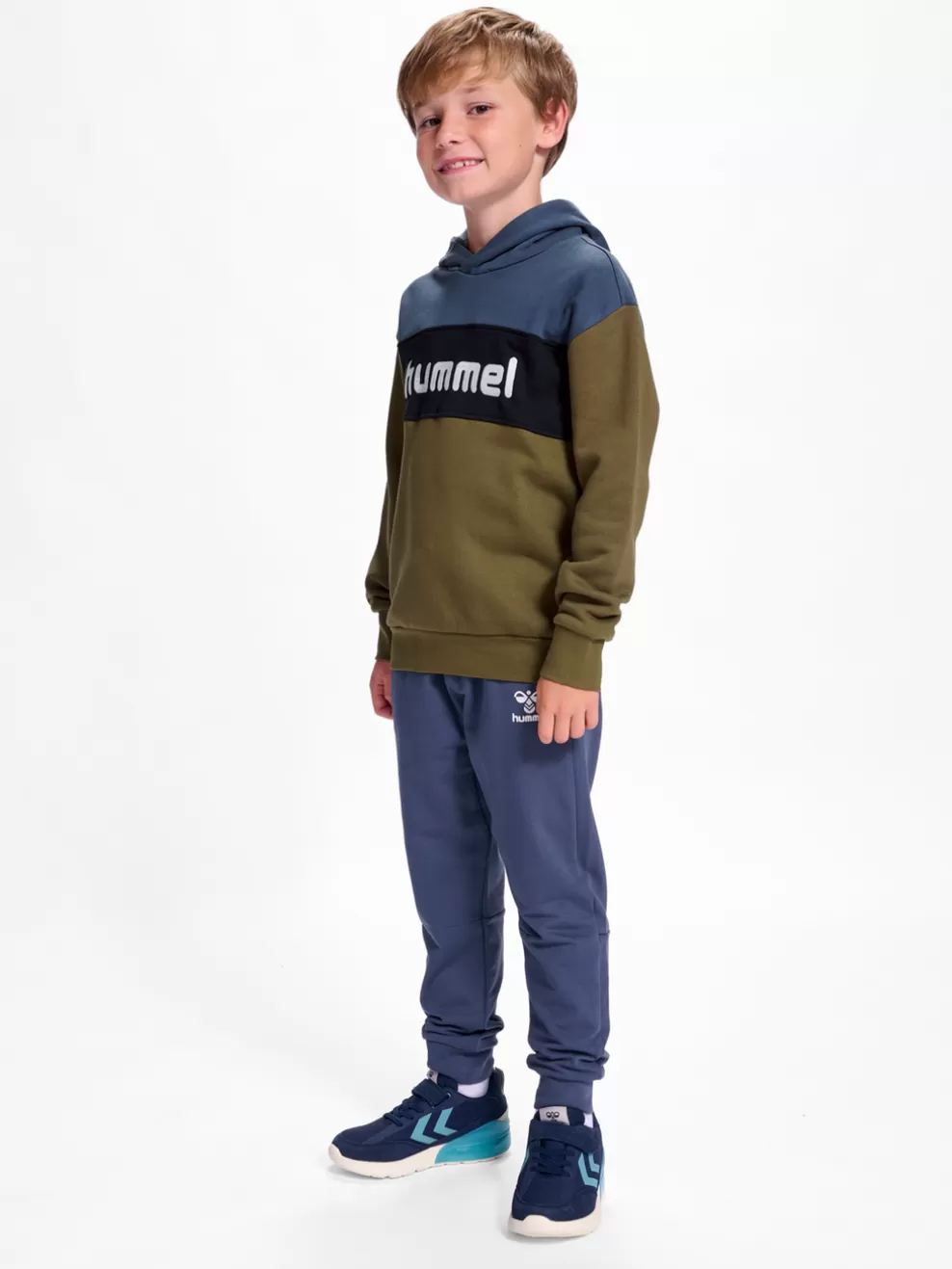hmlMORTEN HOODIE*hummel Outlet