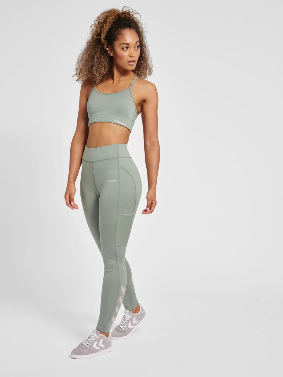 hmlMT CHIPO PADDED SPORTS BRA*hummel Store