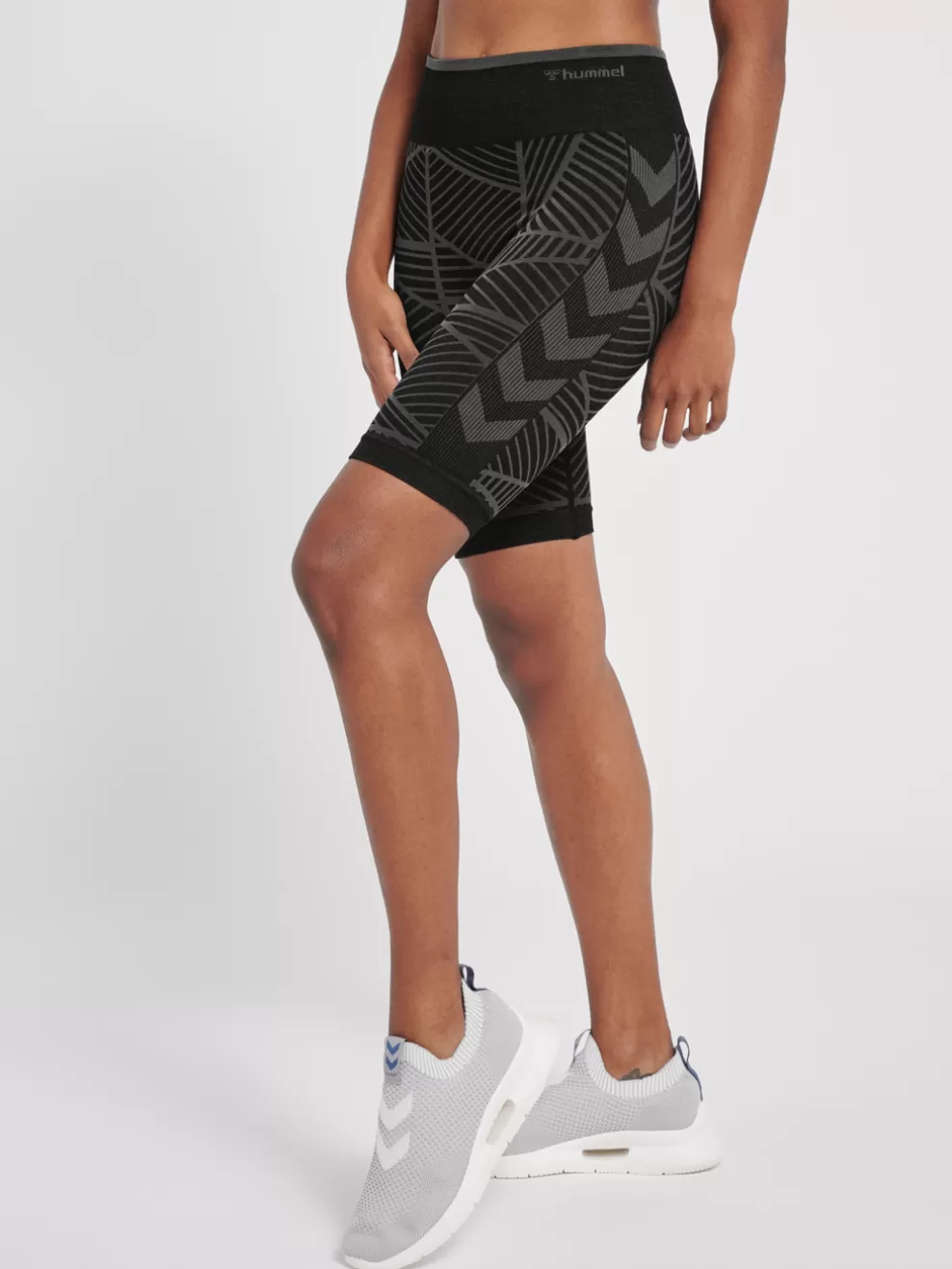 hmlMT ENERGY SEAMLESS MW SHORTS*hummel Fashion