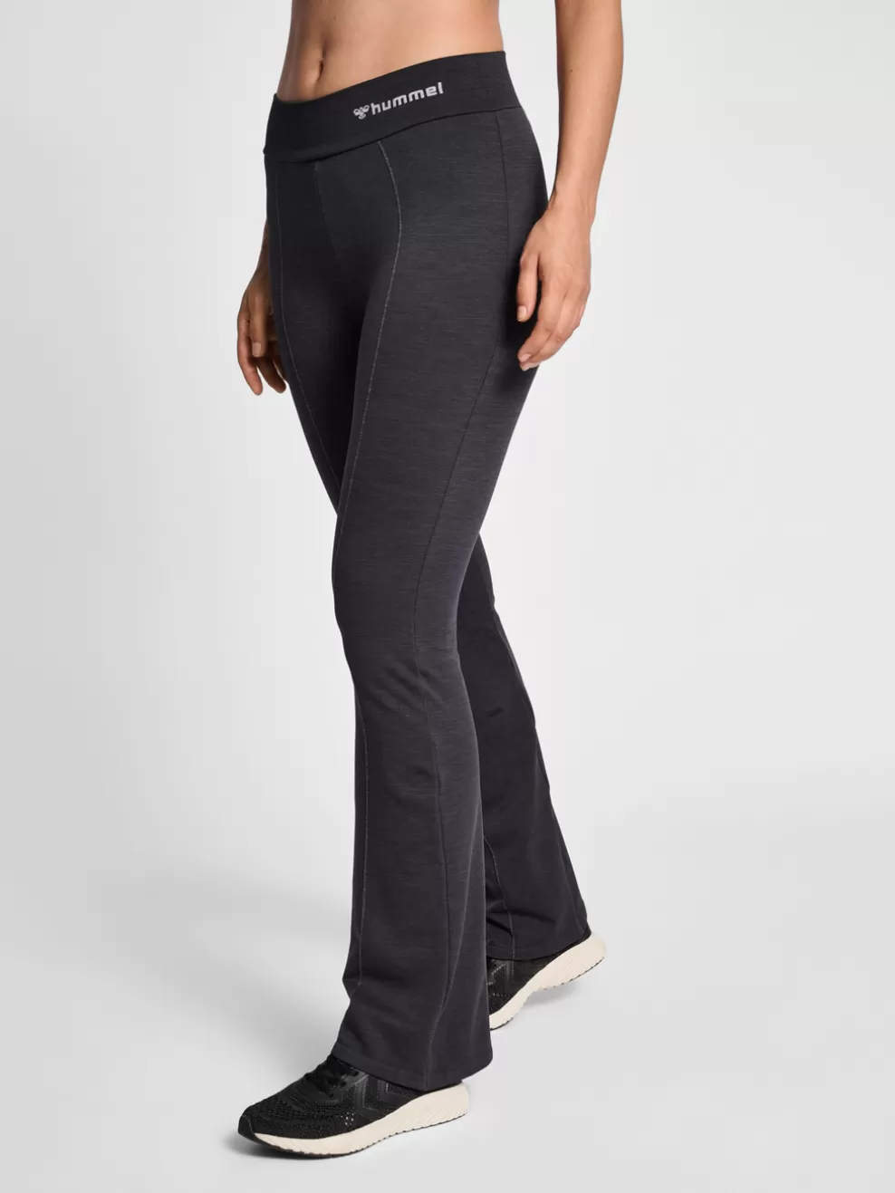 hmlMT IVY SEAMLESS MW FLARED TIGHTS*hummel Online