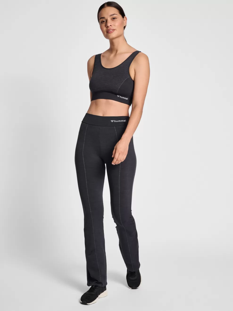 hmlMT IVY SEAMLESS MW FLARED TIGHTS*hummel Online