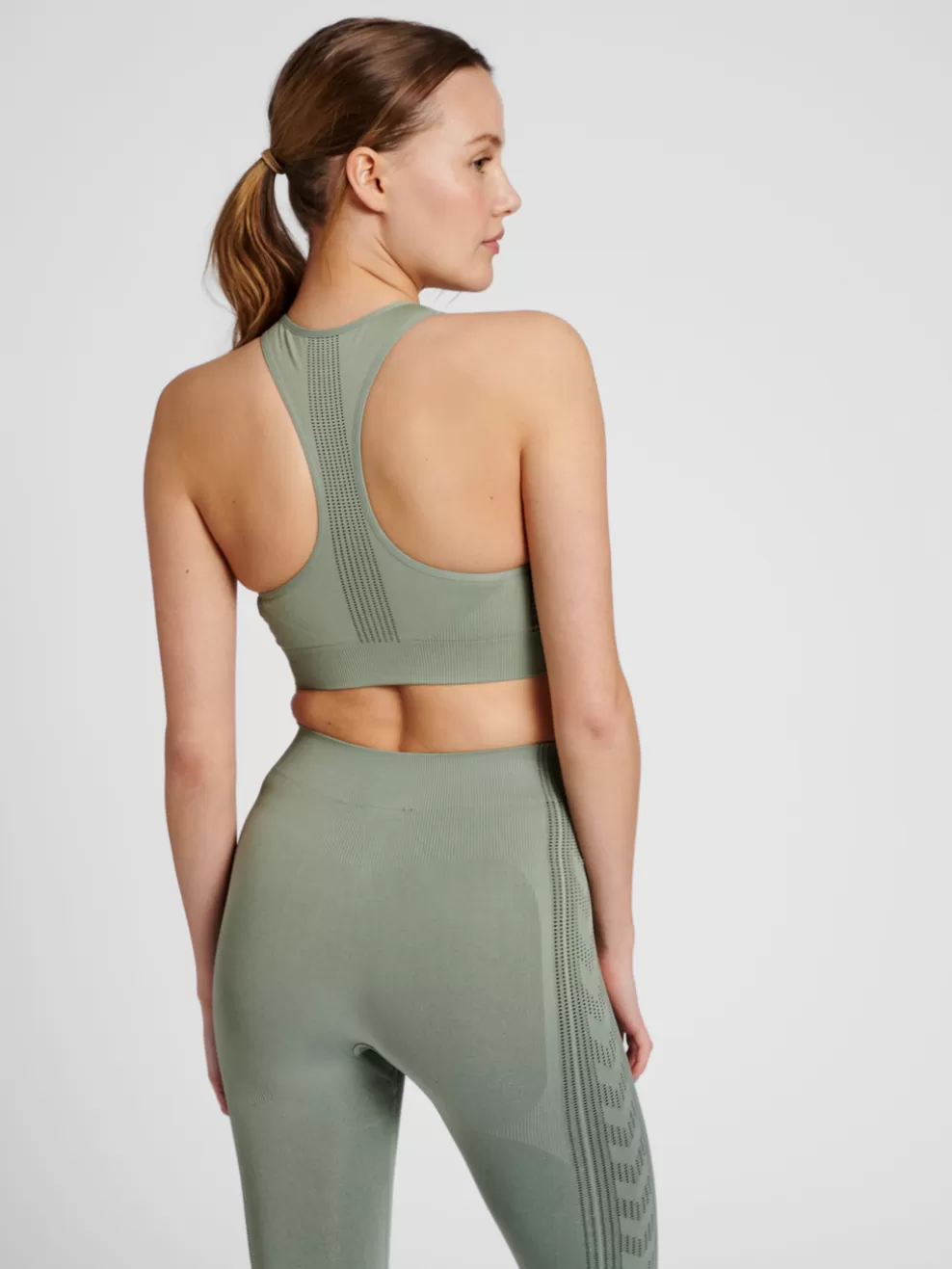 hmlMT SHAPING SEAMLESS SPORTS TOP*hummel Flash Sale