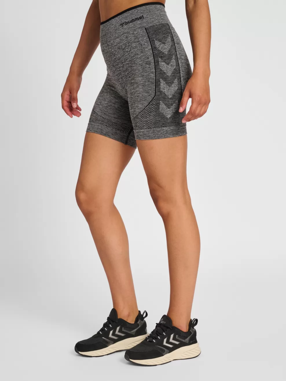 hmlMT UNA SEAMLESS MID WAIST SHORTS*hummel Hot