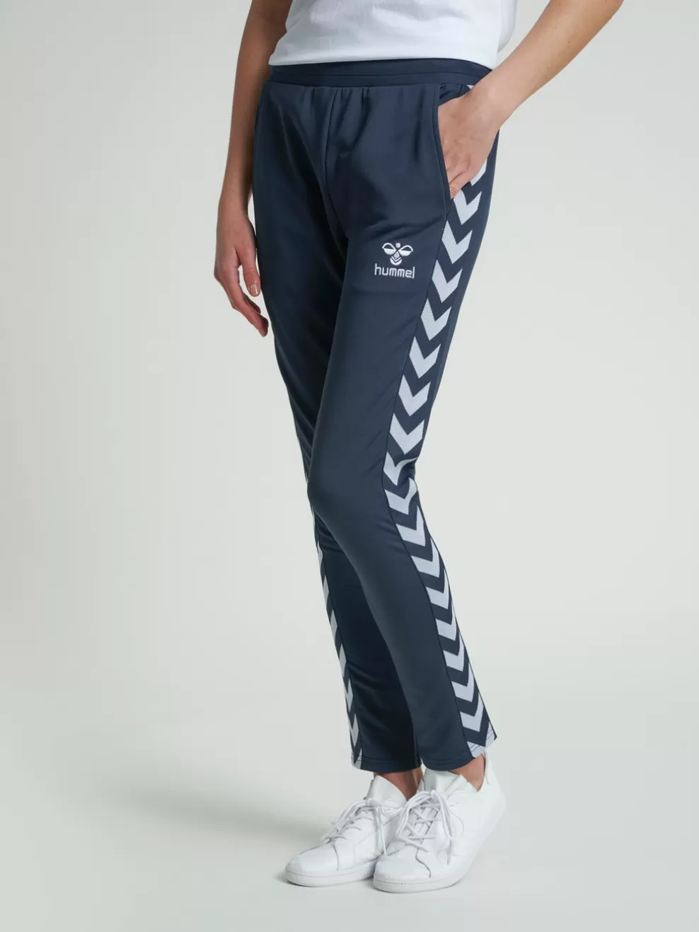 hmlNELLY 2.0 TAPERED PANTS*hummel Outlet