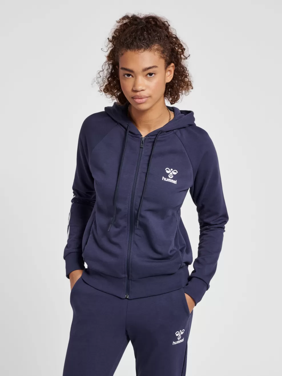 hmlNONI 2.0 ZIP HOODIE*hummel Fashion