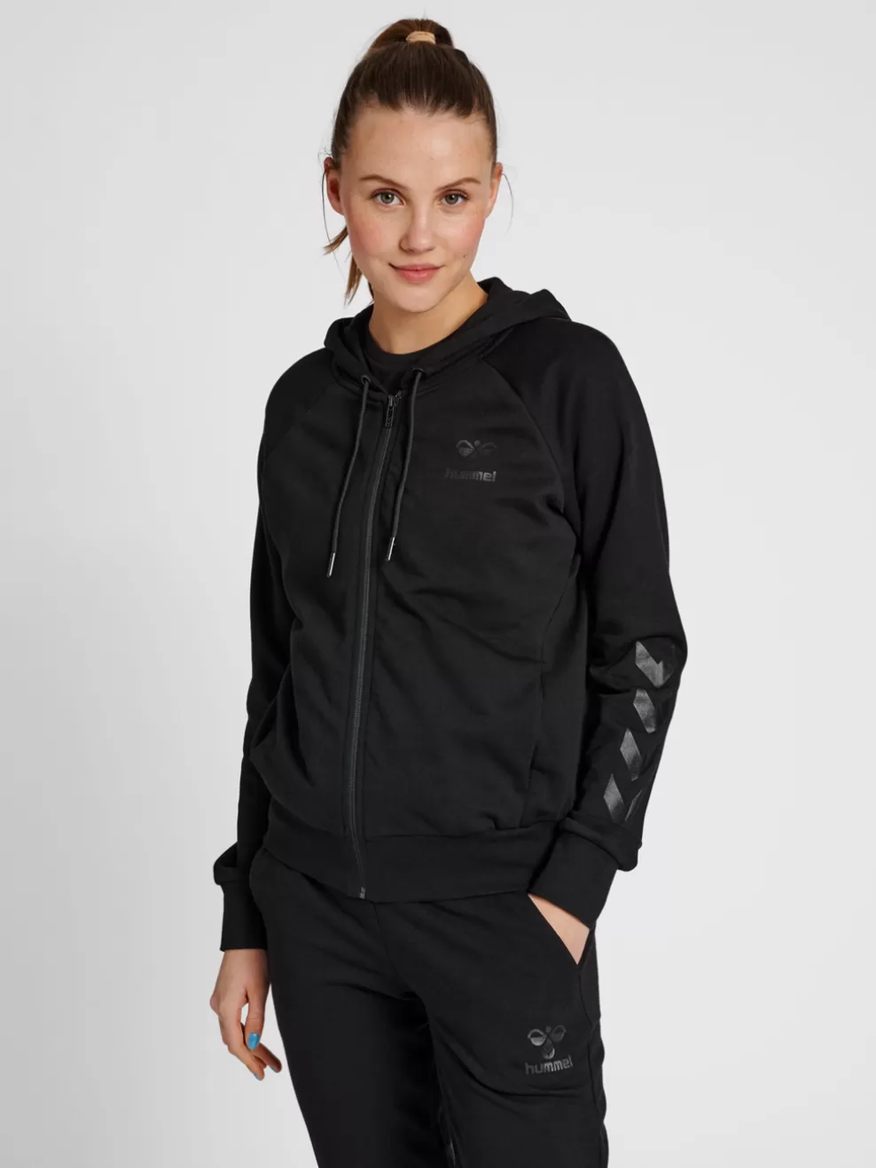 hmlNONI 2.0 ZIP HOODIE*hummel Sale