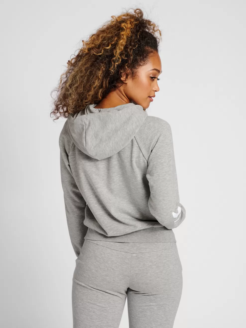 hmlNONI 2.0 ZIP HOODIE*hummel Best