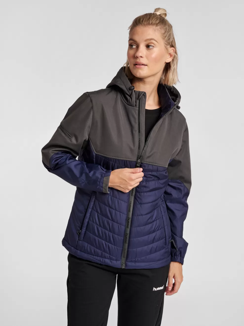 hmlNORTH HYBRID JACKET WOMAN*hummel Clearance