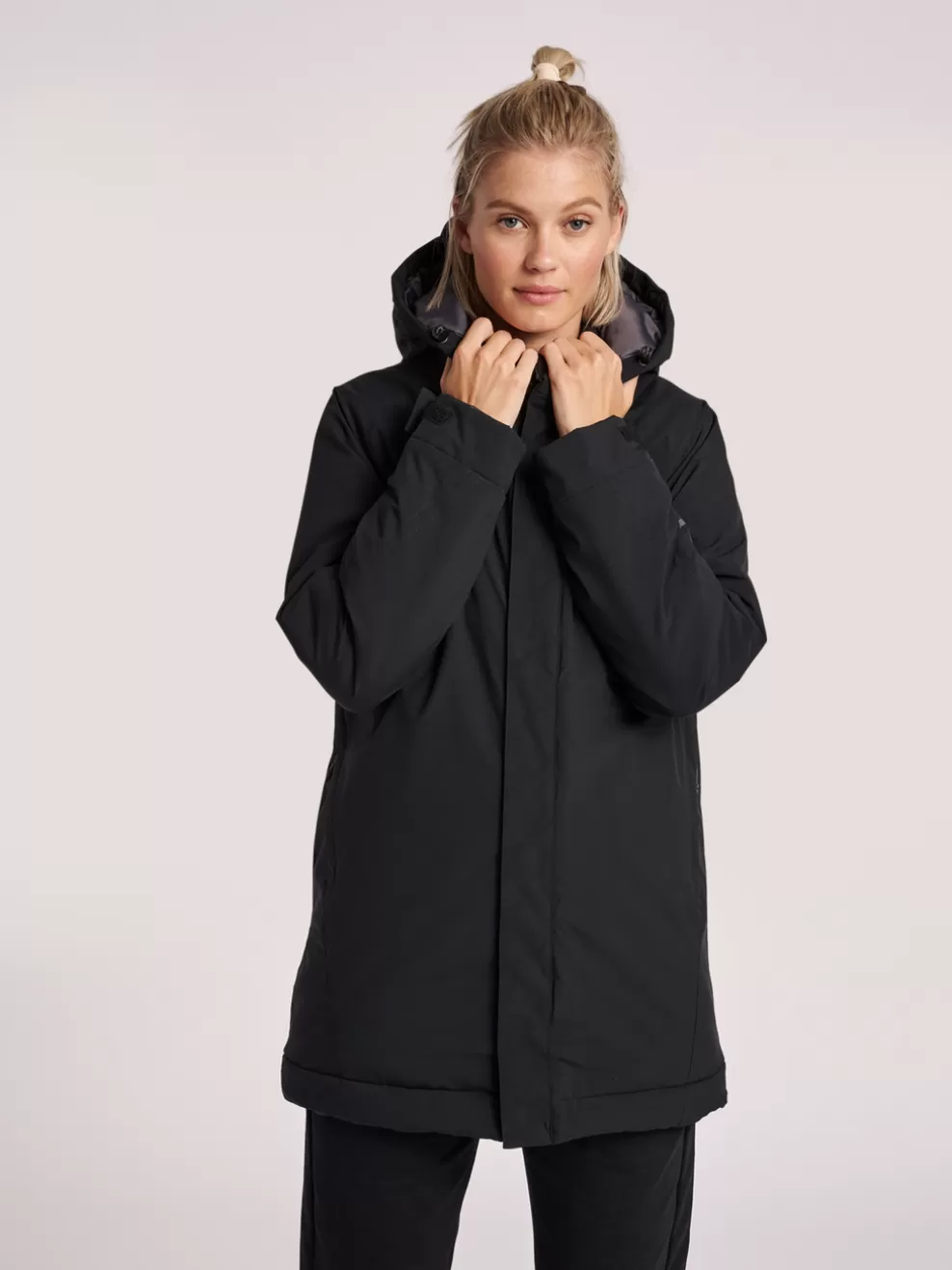 hmlNORTH PARKA JACKET WOMAN*hummel Online