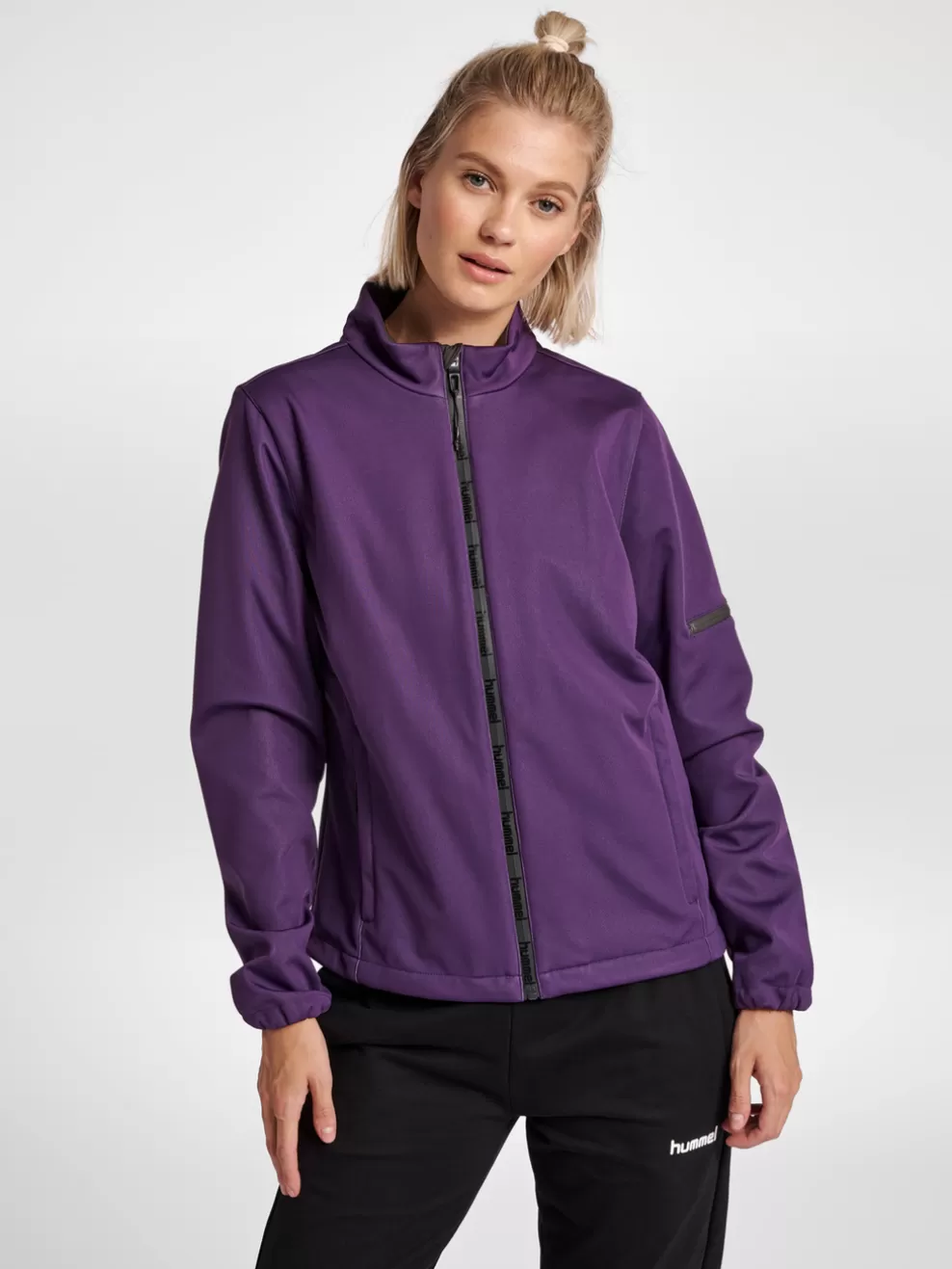 hmlNORTH SOFTSHELL JACKET WOMAN*hummel Hot