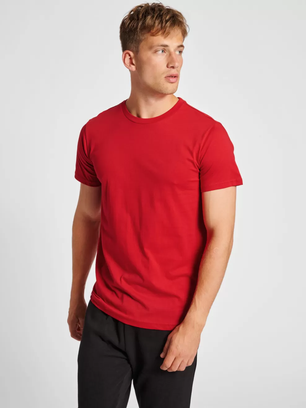 hmlRED BASIC T-SHIRT S/S*hummel Online