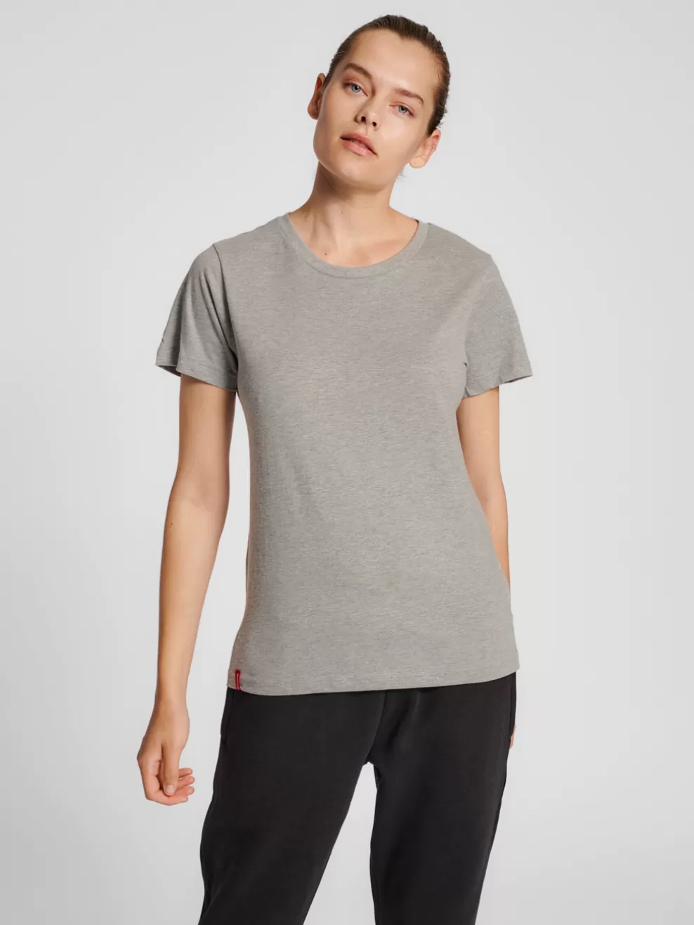 hmlRED BASIC T-SHIRT S/S WOMAN*hummel Best Sale