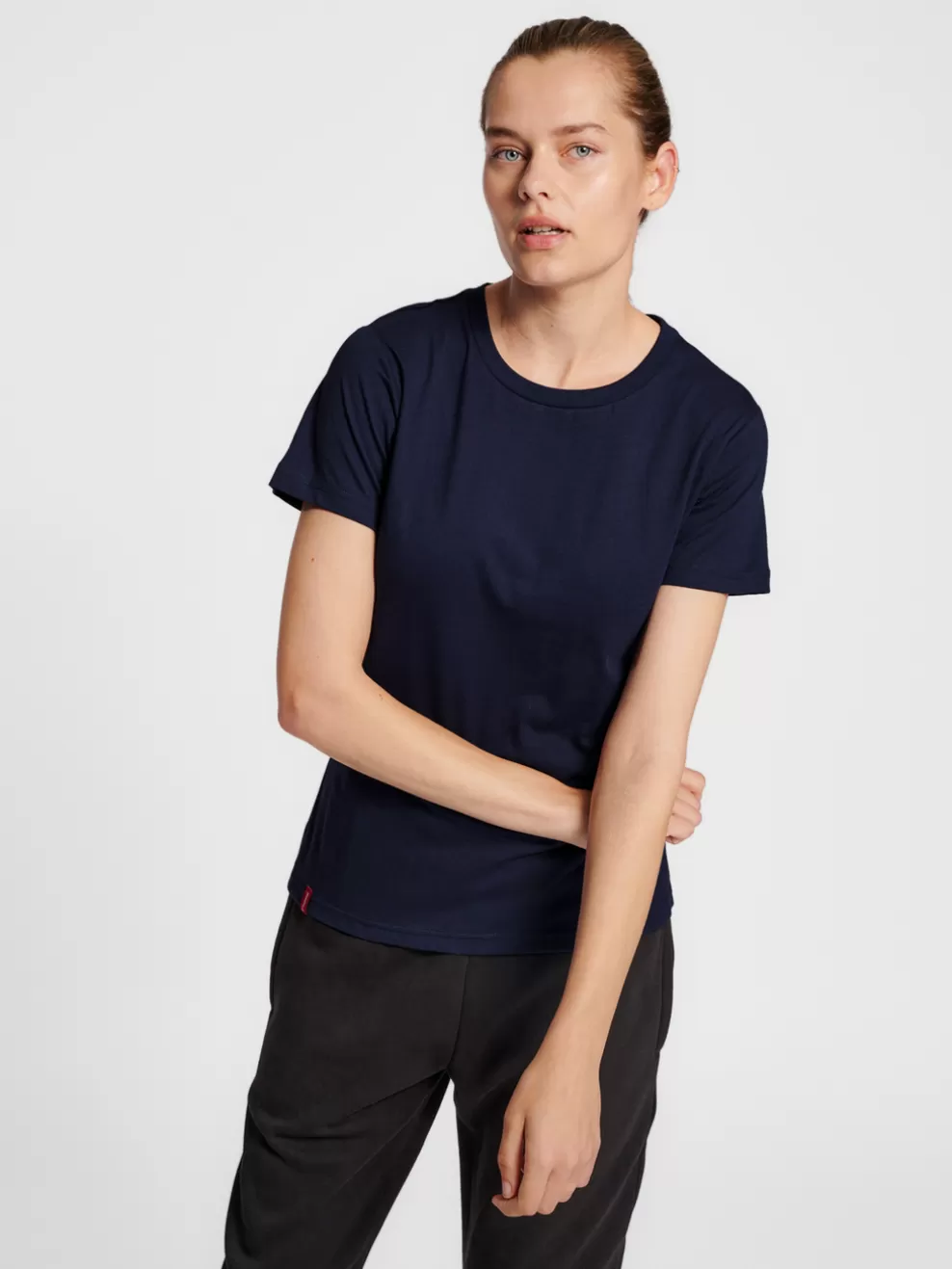 hmlRED BASIC T-SHIRT S/S WOMAN*hummel Sale