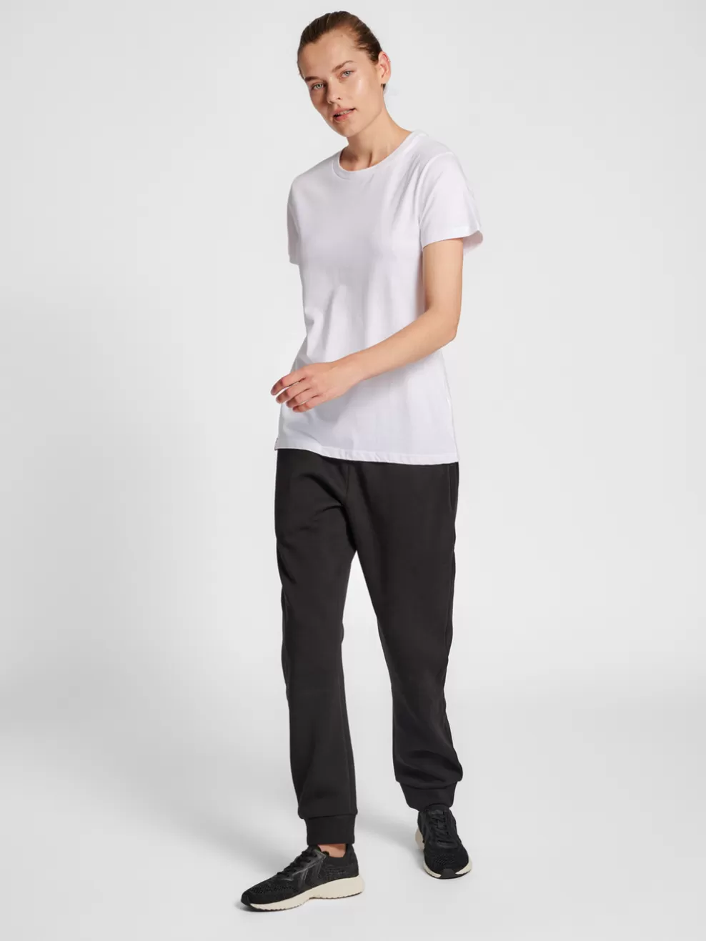 hmlRED BASIC T-SHIRT S/S WOMAN*hummel New