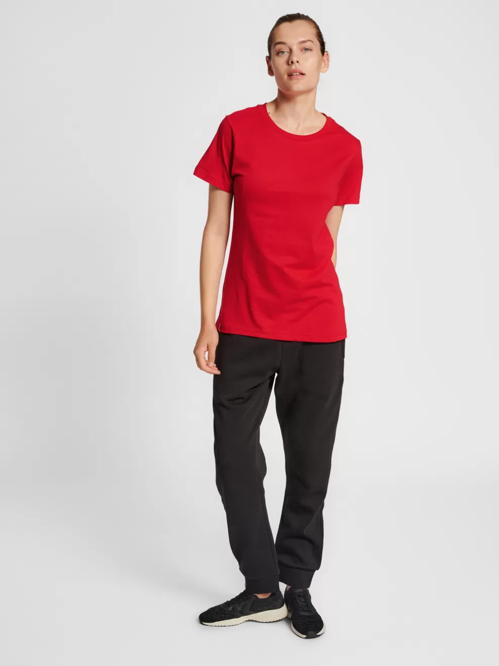 hmlRED BASIC T-SHIRT S/S WOMAN*hummel Online