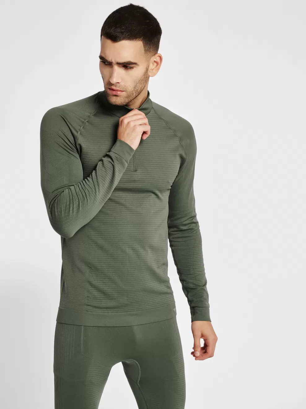 hmlSTROKE SEAMLESS HALF ZIP*hummel Clearance