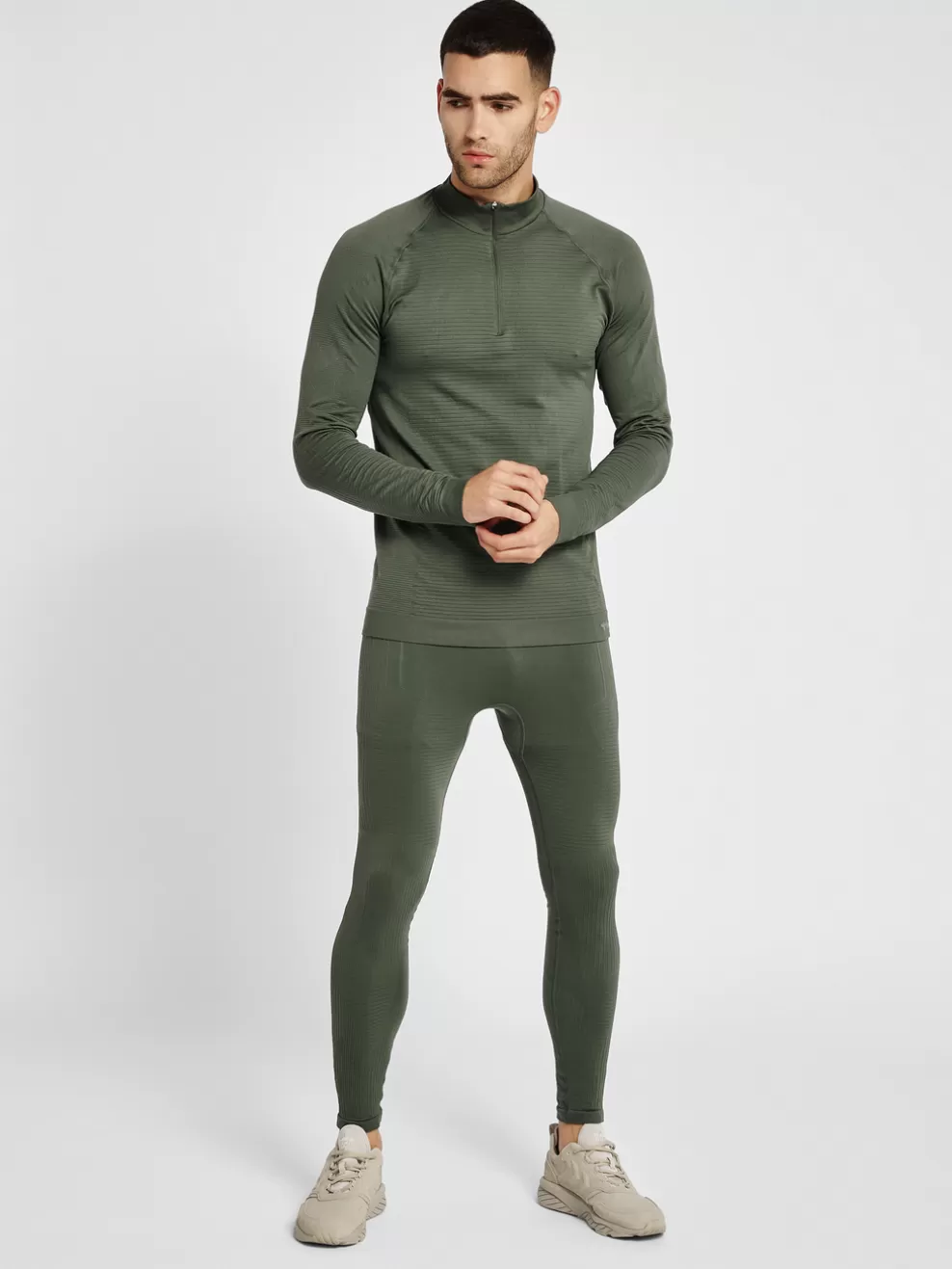 hmlSTROKE SEAMLESS HALF ZIP*hummel Clearance