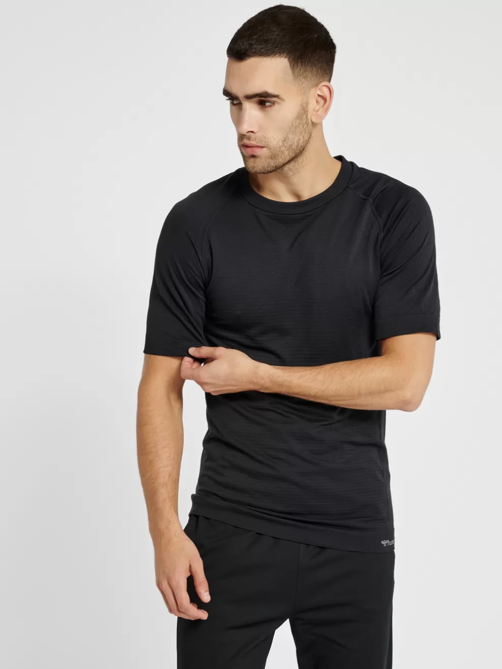 hmlSTROKE SEAMLESS T-SHIRT*hummel Hot