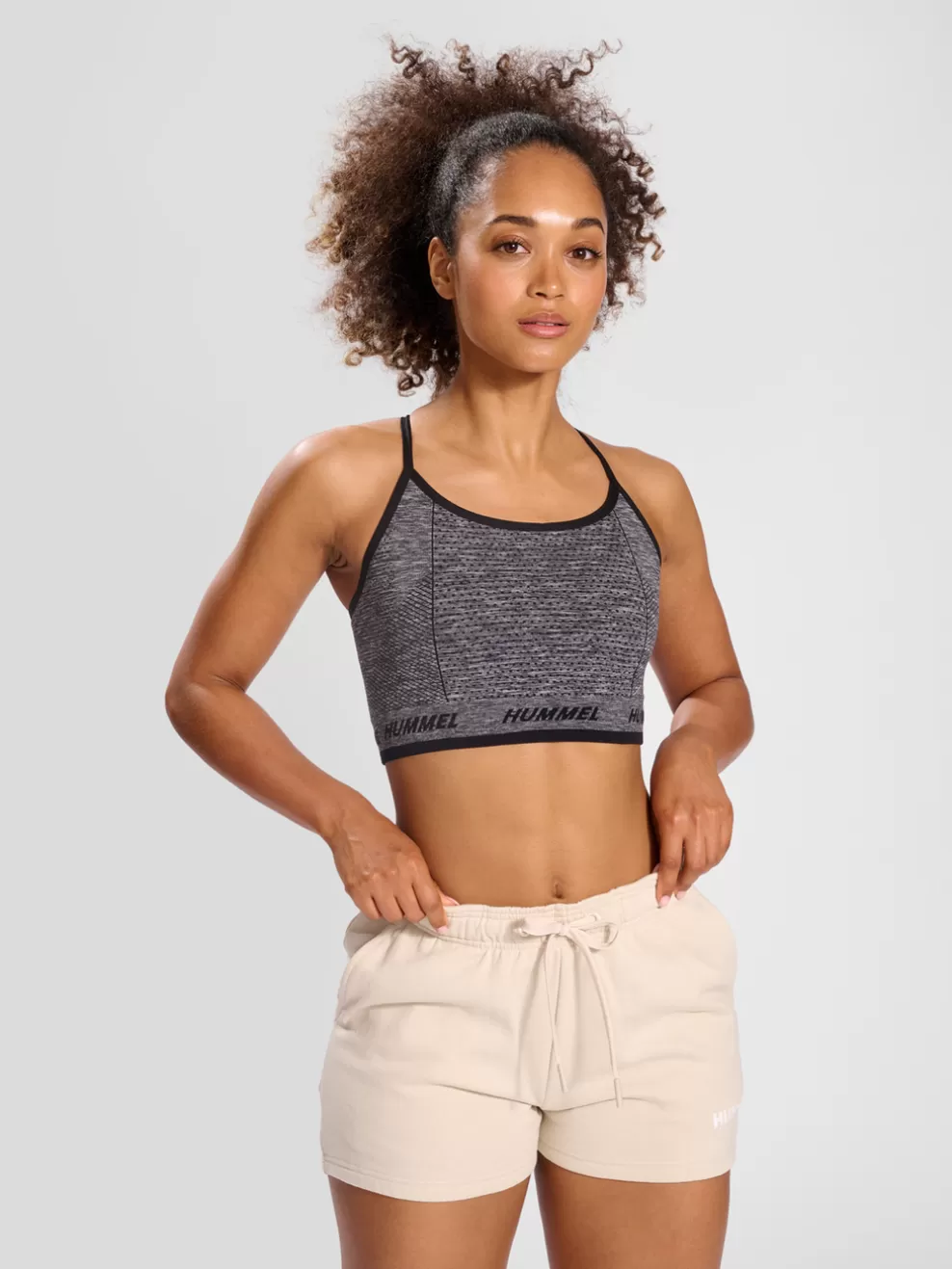 hmlTE CAMI SEAMLESS SPORTS TOP*hummel Discount