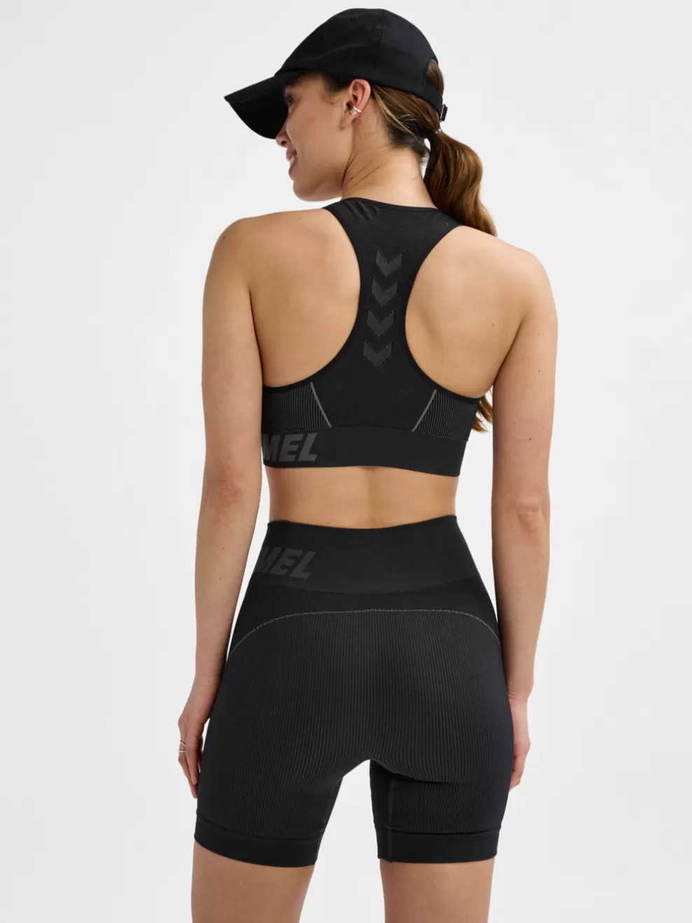 hmlTE CHRISTEL SEAMLESS SPORTS TOP*hummel Flash Sale