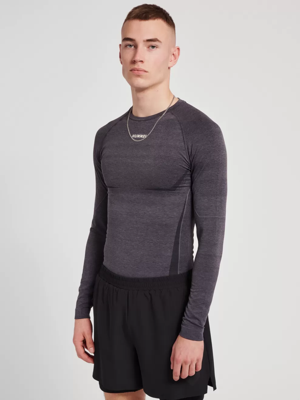 hmlTE MIKE SEAMLESS T-SHIRT L/S*hummel Clearance