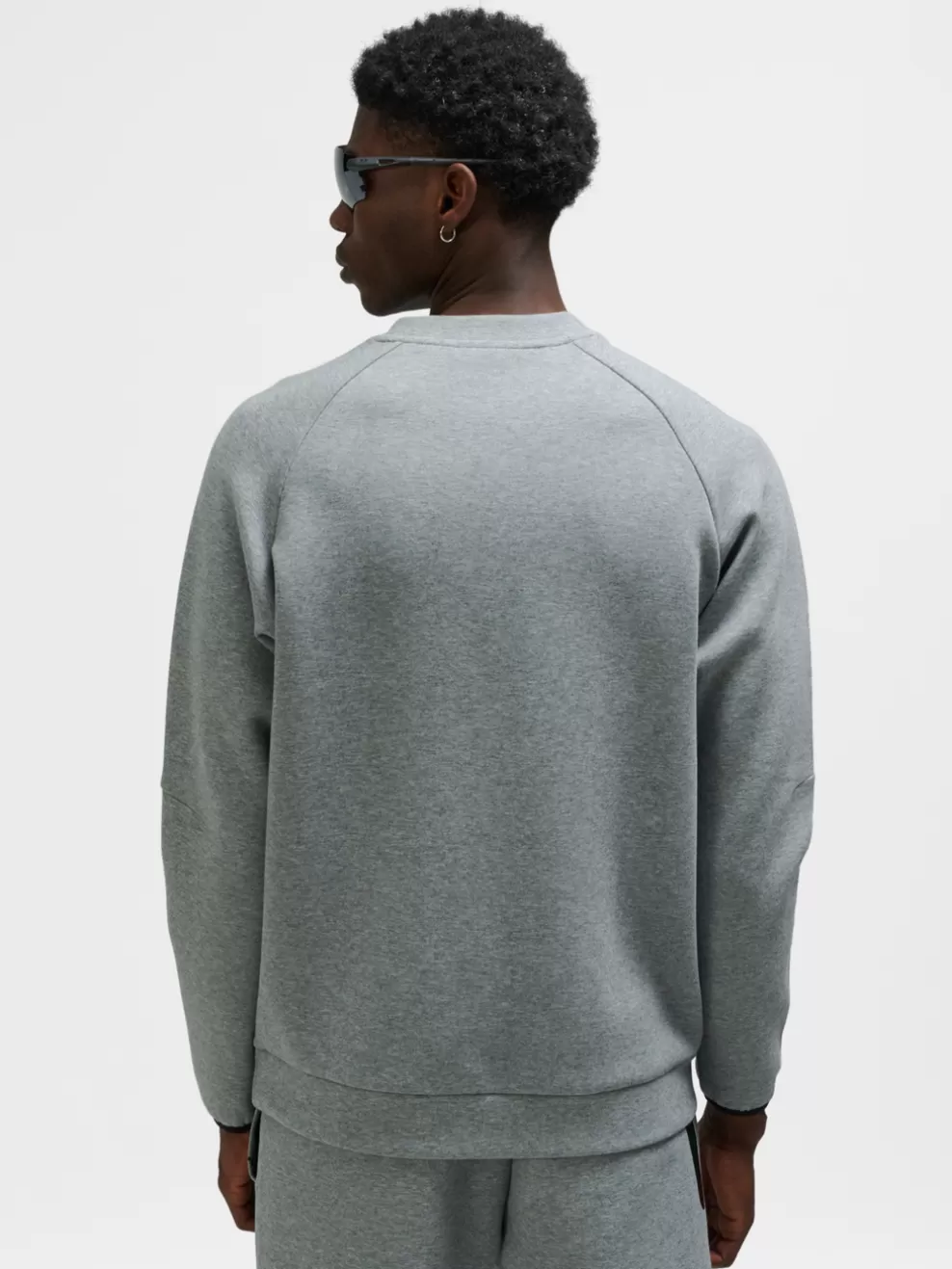 hmlTECH FLEECE REGULAR CREW*hummel Shop
