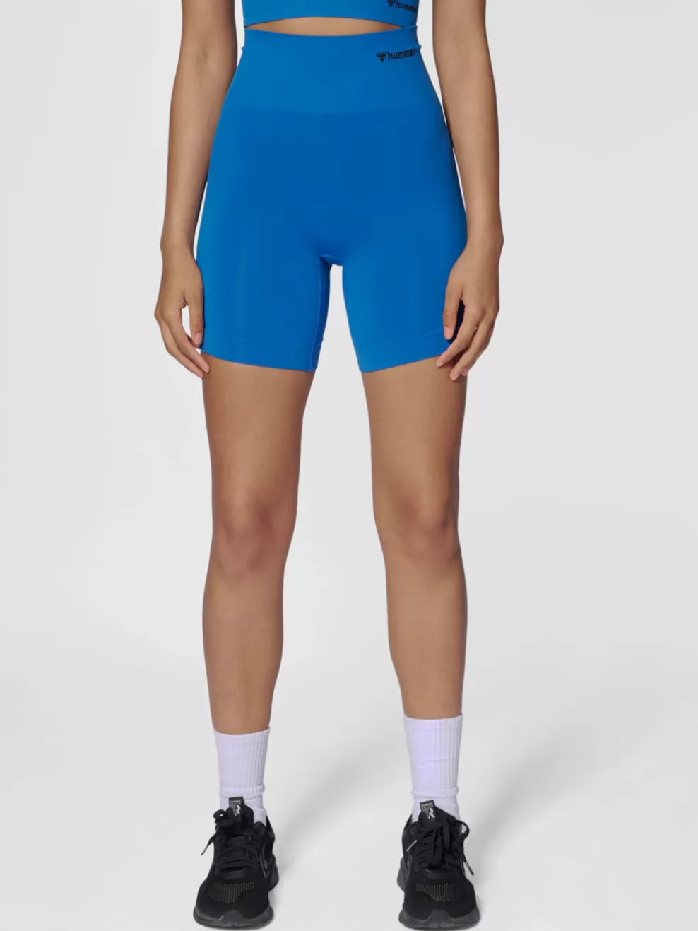 hmlTIF SEAMLESS SHORTS*hummel Flash Sale