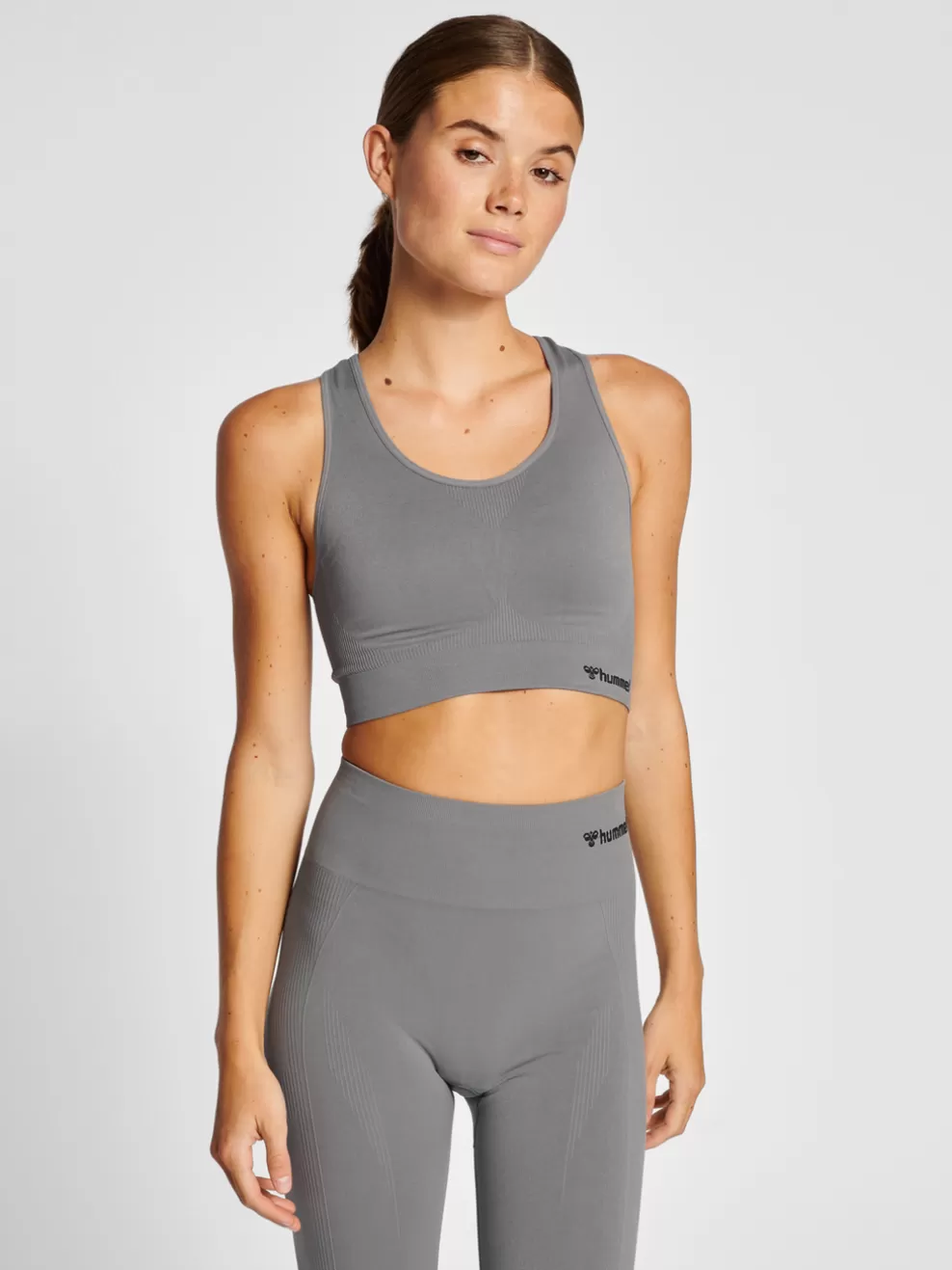 hmlTIF SEAMLESS SPORTS TOP*hummel Shop