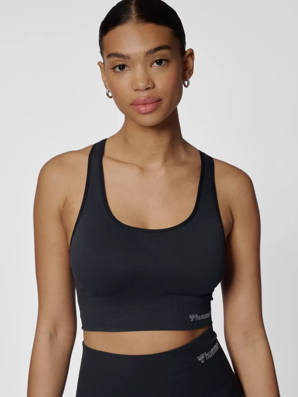 hmlTIF SEAMLESS SPORTS TOP*hummel Store