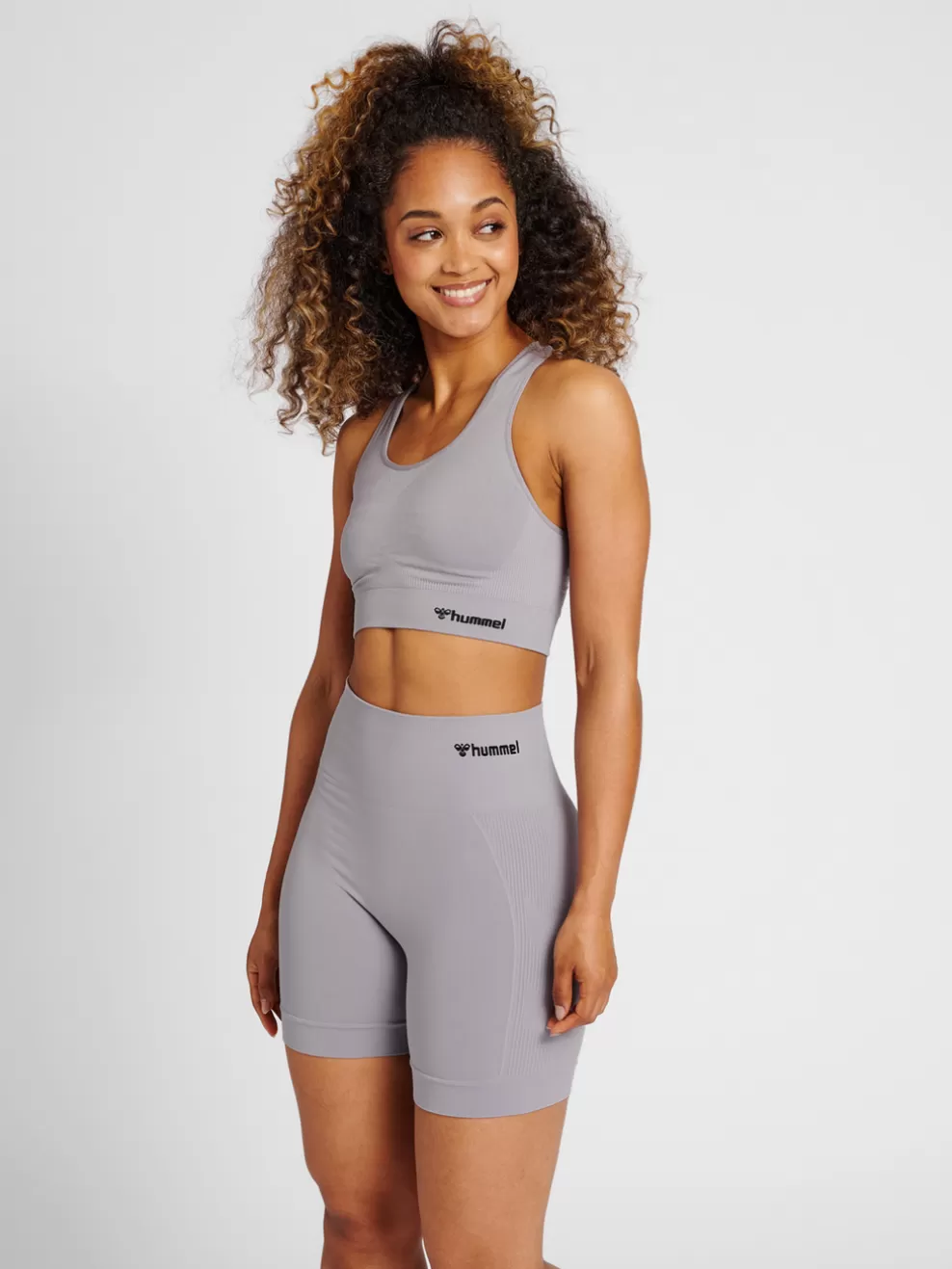 hmlTIF SEAMLESS SPORTS TOP*hummel Flash Sale